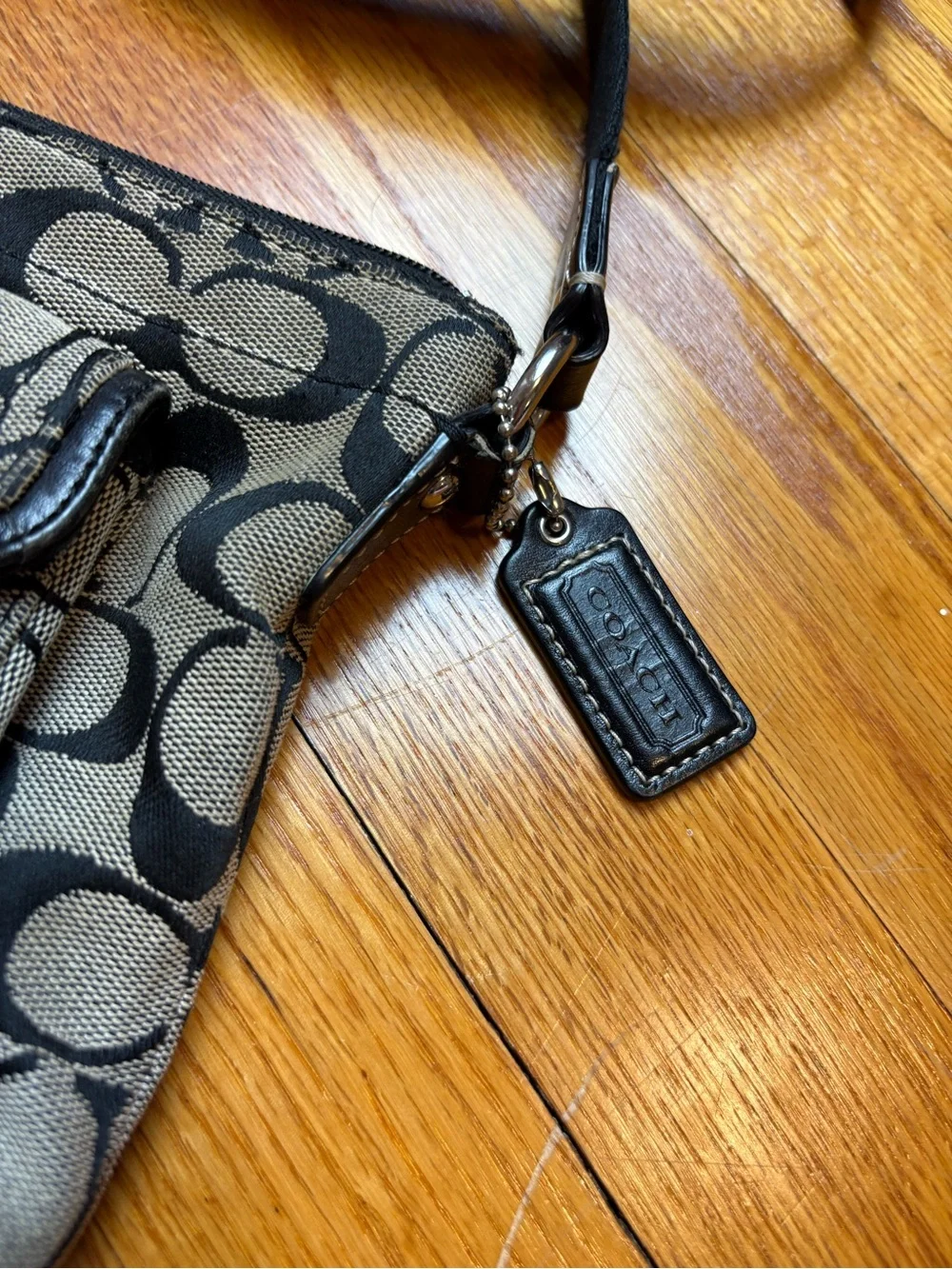 Coach Black and Tan Signature Crossbody with Turn-Lock Pocket - Picture 3 of 11